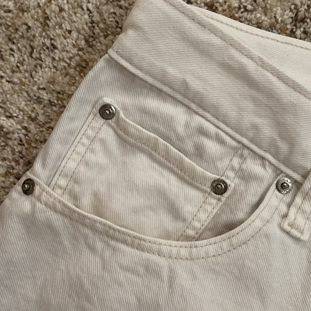 Gap white Denim Short 18/34 Stride Short - Picture 3 of 5